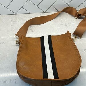 Great leather crossbody.